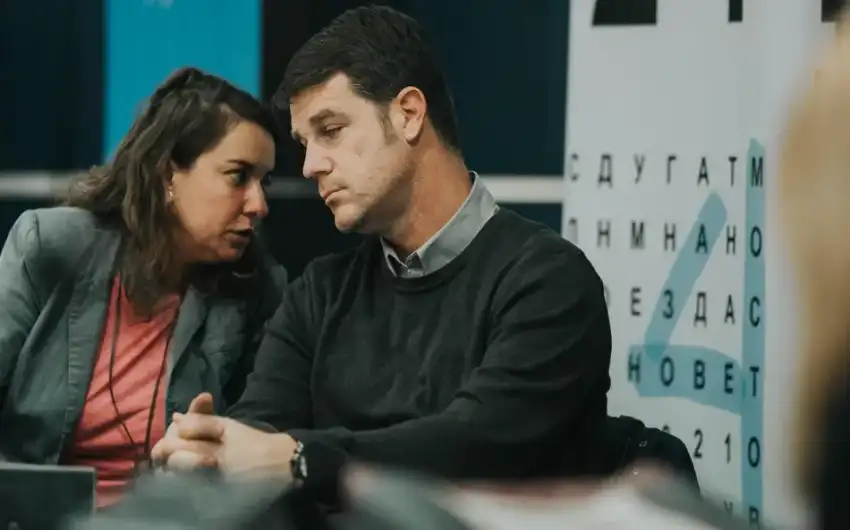 Roditelji nisu neprijatelji - kako premostiti generacijski jaz?